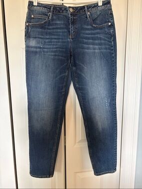 Maurices Women's Washed Blue Boyfriend Jeans